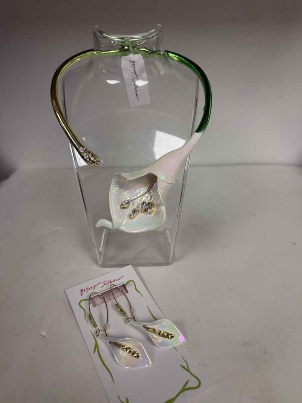 Betsey Johnson White Gold Floral Earring  Necklace 2 Pc Set Calla Lily NWT - Picture 4 of 10